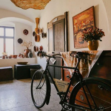 Apartma V Pivovaru Genius Noci Lomnice  Exteriör bild