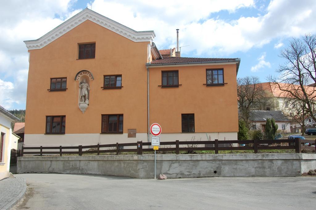 Apartma V Pivovaru Genius Noci Lomnice  Exteriör bild